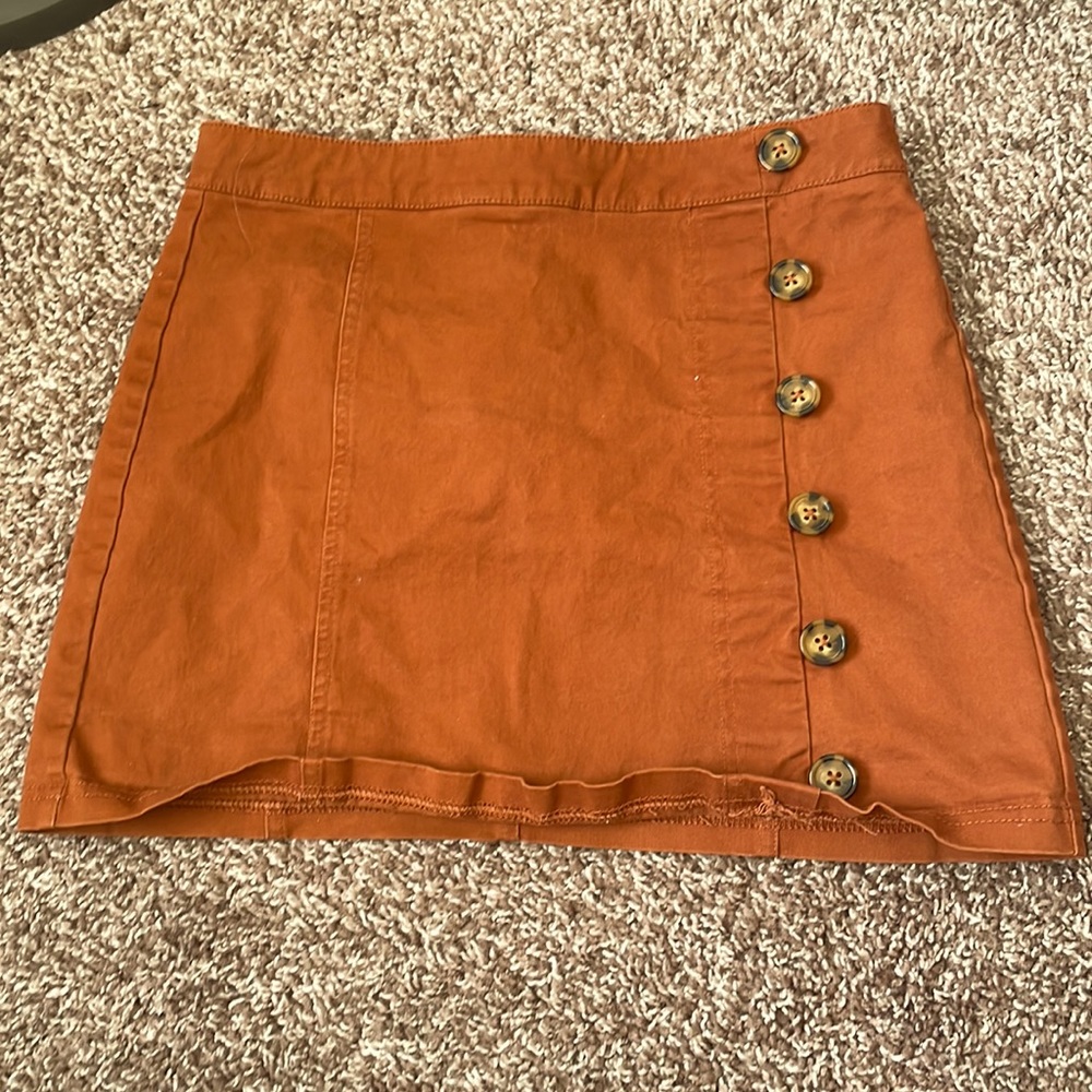 Small brown skirt!